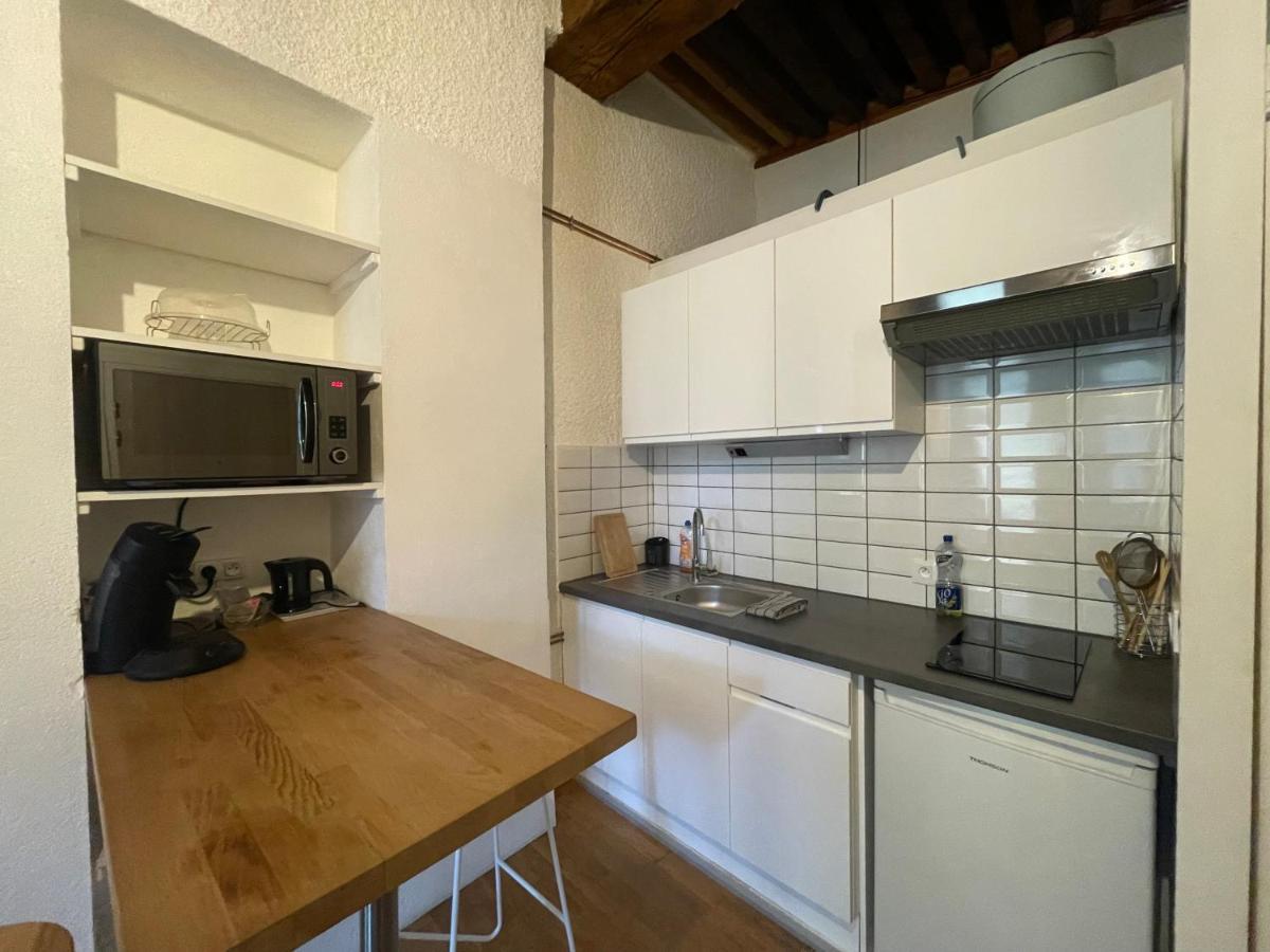 Studio Vieille Ville Besancon Bagian luar foto